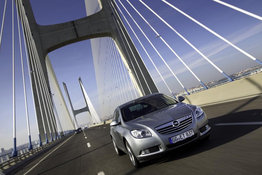  Opel Insignia BiTurbo CDTI 2012 года  (фото 34 из 34)